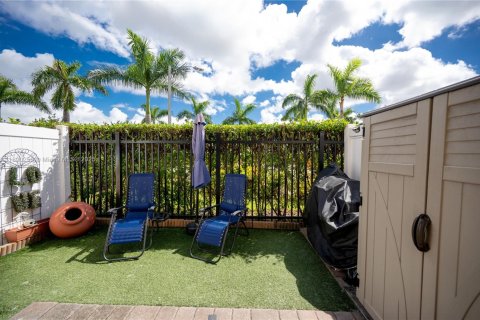 House in Miami Gardens, Florida 2 bedrooms, 133.97 sq.m. № 1943624 - photo 23