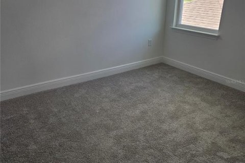 House in Orlando, Florida 4 bedrooms, 176.51 sq.m. № 2208963 - photo 24