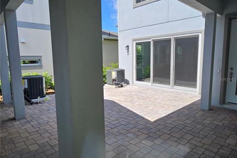 House in Orlando, Florida 4 bedrooms, 176.51 sq.m. № 2208963 - photo 30