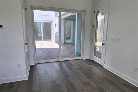 House in Orlando, Florida 4 bedrooms, 176.51 sq.m. № 2208963 - photo 27