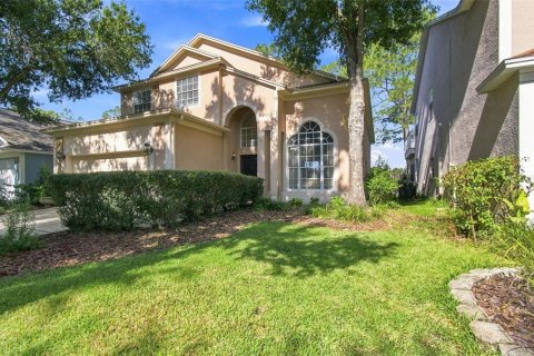 House in Tampa, Florida 4 bedrooms, 213.58 sq.m. № 2310682