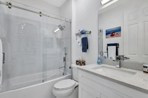 Купить виллу или дом в Бойнтон-Бич, Флорида 6 комнат, 160.44м2, № 2086118 - фото 23