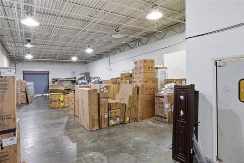 Propiedad comercial en venta en Bartow, Florida, 2191.66 m2 № 2212392 - foto 16