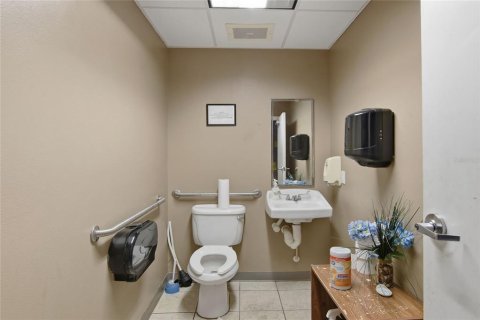 Propiedad comercial en venta en Bartow, Florida, 2191.66 m2 № 2212392 - foto 18