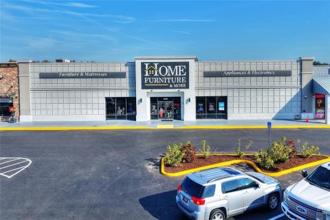 Commercial property in Bartow, Florida 2191.66 sq.m. № 2212392