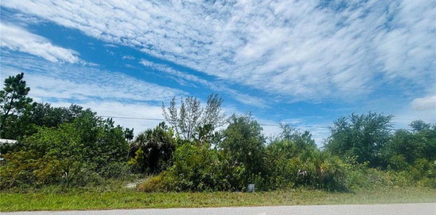 Terrain à Port Charlotte, Floride № 2215983