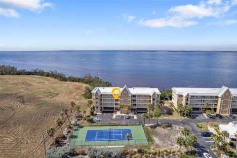 Condo in Punta Gorda, Florida, 2 bedrooms  № 1417412 - photo 1