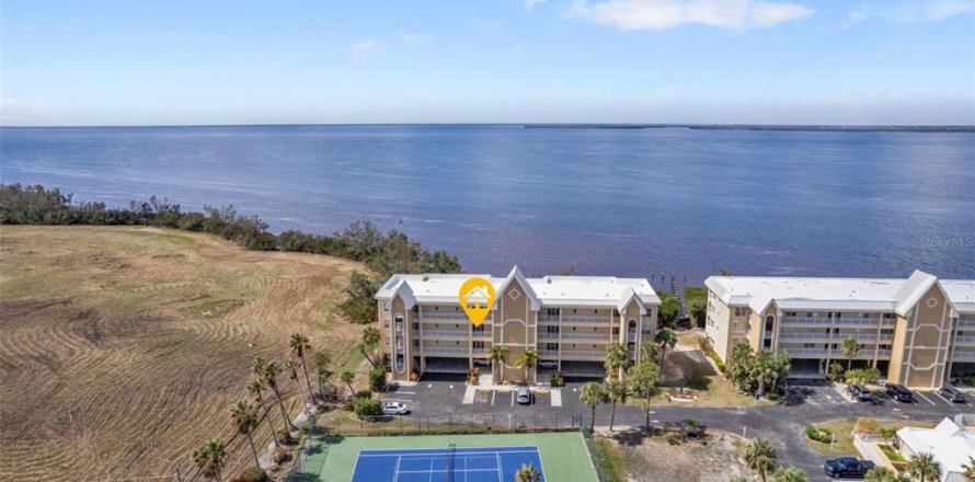 Condo in Punta Gorda, Florida, 2 bedrooms № 1417412