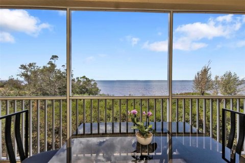 Copropriété à vendre à Punta Gorda, Floride: 2 chambres, 142.14 m2 № 1417412 - photo 4