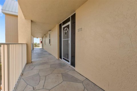 Condo in Punta Gorda, Florida, 2 bedrooms  № 1417412 - photo 6