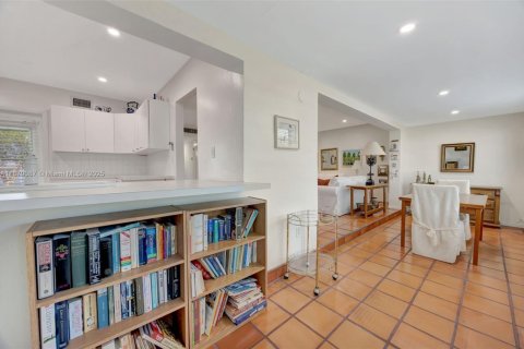 Condominio en venta en Miami, Florida, 2 dormitorios, 115.2 m2 № 2023660 - foto 14