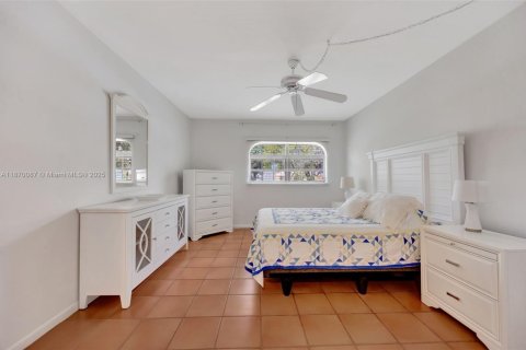 Condominio en venta en Miami, Florida, 2 dormitorios, 115.2 m2 № 2023660 - foto 16