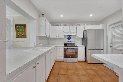 Condominio en venta en Miami, Florida, 2 dormitorios, 115.2 m2 № 2023660 - foto 7