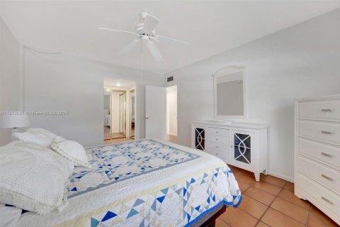 Condominio en venta en Miami, Florida, 2 dormitorios, 115.2 m2 № 2023660 - foto 18