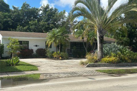Villa ou maison à vendre à Wilton Manors, Floride: 3 chambres, 138.98 m2 № 1956288 - photo 2