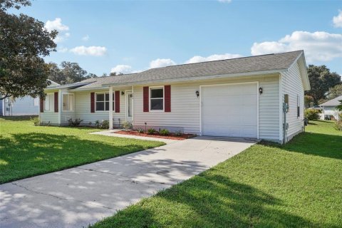Condo in Leesburg, Florida, 2 bedrooms  № 1894946 - photo 1