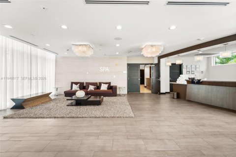 Condo in Aventura, Florida, 2 bedrooms  № 2002888 - photo 27