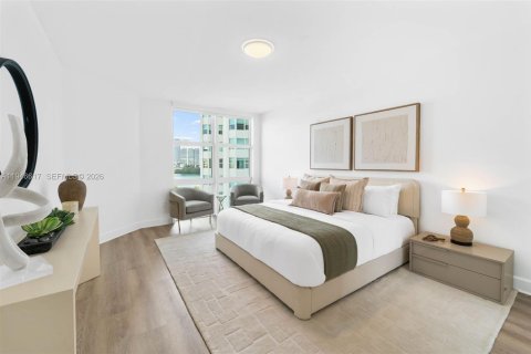 Condo in Aventura, Florida, 2 bedrooms  № 2002888 - photo 13