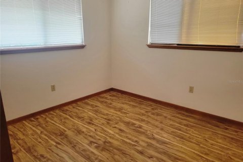 House in Ocala, Florida 2 bedrooms, 80.27 sq.m. № 1879174 - photo 6