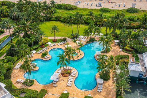 Condominio en alquiler en Miami Beach, Florida, 2 dormitorios, 173.73 m2 № 1950948 - foto 28