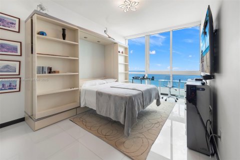 Condominio en alquiler en Miami Beach, Florida, 2 dormitorios, 173.73 m2 № 1950948 - foto 21