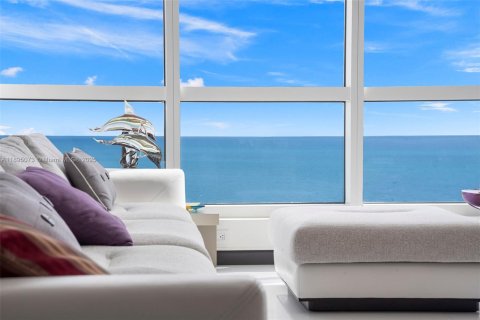 Condominio en alquiler en Miami Beach, Florida, 2 dormitorios, 173.73 m2 № 1950948 - foto 23