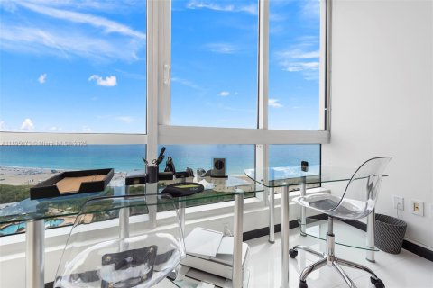 Condominio en alquiler en Miami Beach, Florida, 2 dormitorios, 173.73 m2 № 1950948 - foto 20