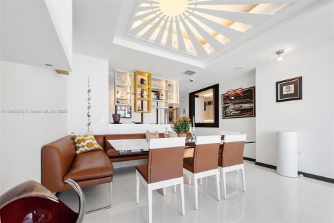 Condominio en alquiler en Miami Beach, Florida, 2 dormitorios, 173.73 m2 № 1950948 - foto 10