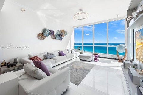 Condominio en alquiler en Miami Beach, Florida, 2 dormitorios, 173.73 m2 № 1950948 - foto 6