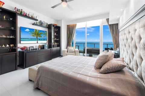 Condominio en alquiler en Miami Beach, Florida, 2 dormitorios, 173.73 m2 № 1950948 - foto 15