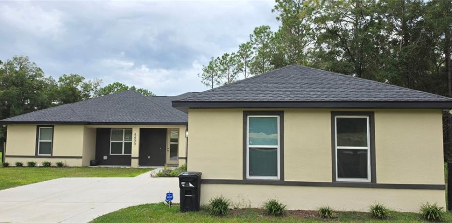 House in Ocala, Florida 3 bedrooms, 212.37 sq.m. № 2398747