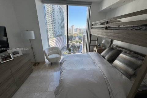 Condo in Miami, Florida, 2 bedrooms  № 2000972 - photo 14