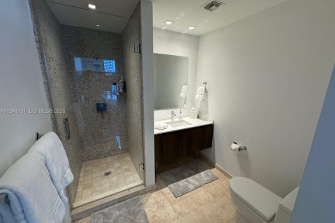 Condo in Miami, Florida, 2 bedrooms  № 2000972 - photo 21