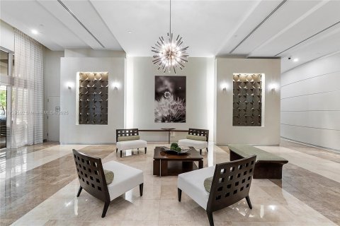 Copropriété à vendre à Miami, Floride: 2 chambres, 125.42 m2 № 1488339 - photo 28