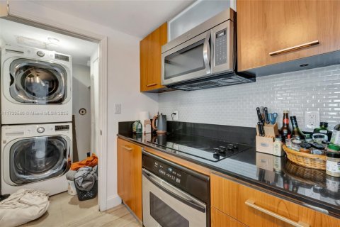 Copropriété à vendre à Miami, Floride: 2 chambres, 125.42 m2 № 1488339 - photo 19