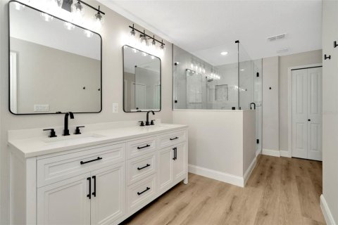 Adosado en venta en Wesley Chapel, Florida, 3 dormitorios, 215.44 m2 № 2419601 - foto 30