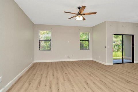 Adosado en venta en Wesley Chapel, Florida, 3 dormitorios, 215.44 m2 № 2419601 - foto 13