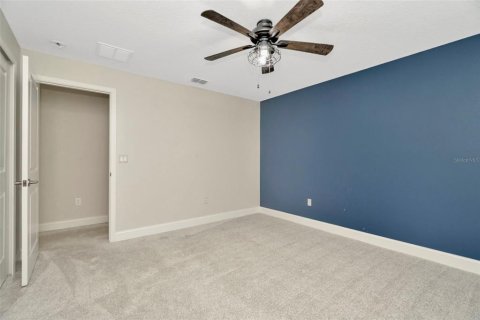 Adosado en venta en Wesley Chapel, Florida, 3 dormitorios, 215.44 m2 № 2419601 - foto 21