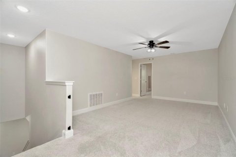 Adosado en venta en Wesley Chapel, Florida, 3 dormitorios, 215.44 m2 № 2419601 - foto 17