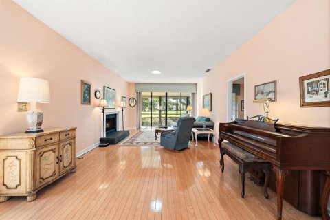 Townhouse in Palm Beach Gardens, Florida 2 bedrooms, 131.74 sq.m. № 2426834 - photo 7