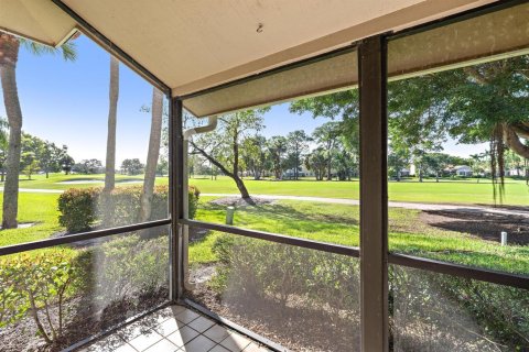 Townhouse in Palm Beach Gardens, Florida 2 bedrooms, 131.74 sq.m. № 2426834 - photo 20