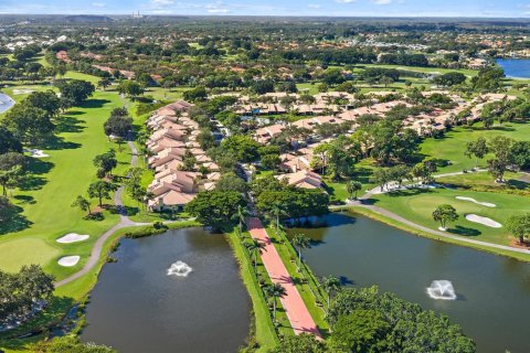 Townhouse in Palm Beach Gardens, Florida 2 bedrooms, 131.74 sq.m. № 2426834 - photo 27