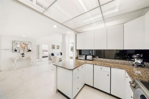 Copropriété à louer à Miami Beach, Floride: 2 chambres, 117.06 m2 № 1981829 - photo 4