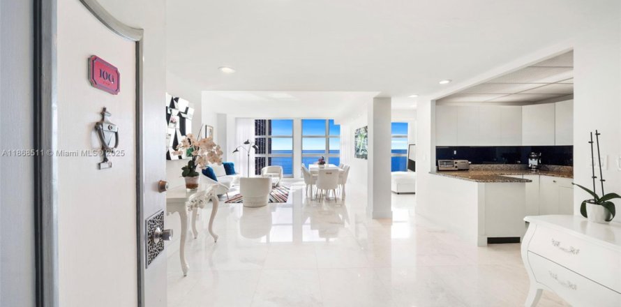 Condo à Miami Beach, Floride, 2 chambres  № 1981829