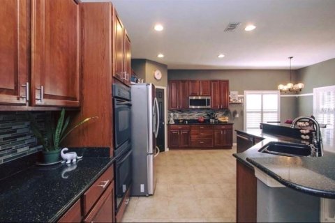 Villa ou maison à vendre à Mount Dora, Floride: 4 chambres, 256.41 m2 № 2092373 - photo 5