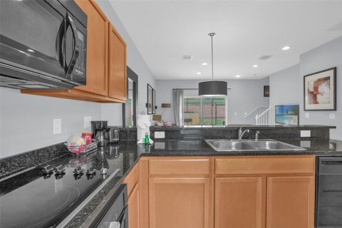 Touwnhouse à vendre à Kissimmee, Floride: 2 chambres, 107.86 m2 № 2140691 - photo 7