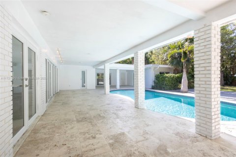 House in Palmetto Bay, Florida 3 bedrooms, 199 sq.m. № 1933906 - photo 10