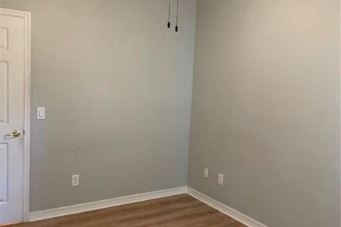 Condo in Orlando, Florida, 2 bedrooms № 2277252 - photo 9