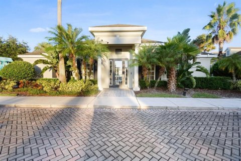 Condo in Orlando, Florida, 2 bedrooms № 2277252 - photo 16