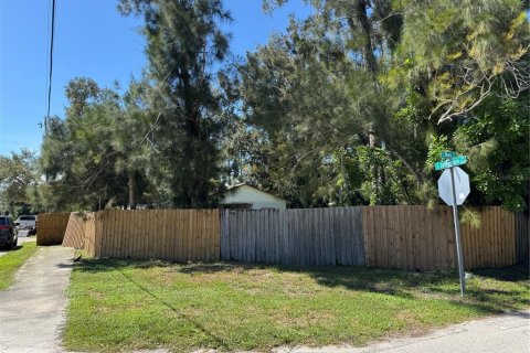 Land in Sarasota, Florida № 1914007 - photo 1
